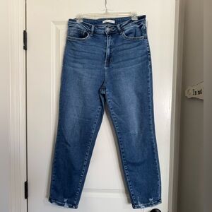 Willow + Root, the Buckle, size 30 X 27
The Mom Jean. EUC